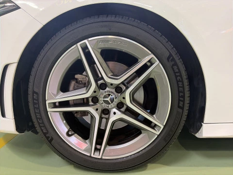 Mercedes-Benz Clase A 200 120 kW (163 CV)