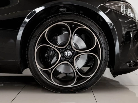 Alfa Romeo Giulia 2.2 Diesel 118kW (160CV) Intensa RWD