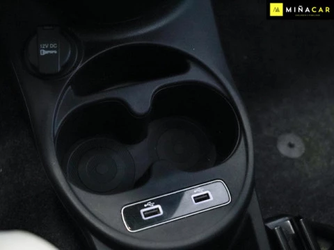 Fiat 500 1.0 Hybrid Dolcevita 51 kW (70 CV)