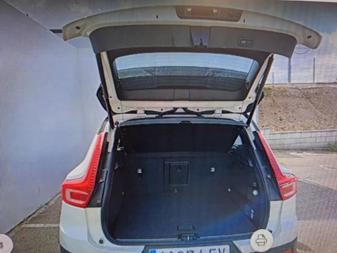 Volvo XC40 2.0 D3 R-DESIGN 150 5P