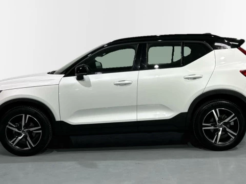 Volvo XC40 2.0 D3 R-DESIGN 150 5P
