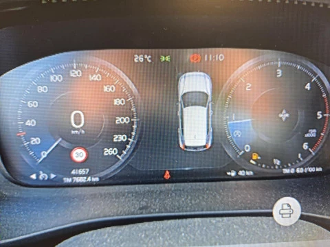 Volvo XC40 2.0 D3 R-DESIGN 150 5P