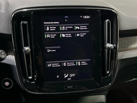 Volvo XC40 2.0 D3 R-DESIGN 150 5P