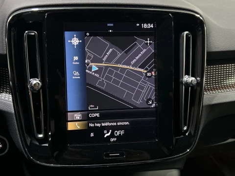 Volvo XC40 2.0 D3 R-DESIGN 150 5P