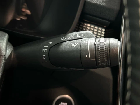 Volvo XC40 2.0 D3 R-DESIGN 150 5P