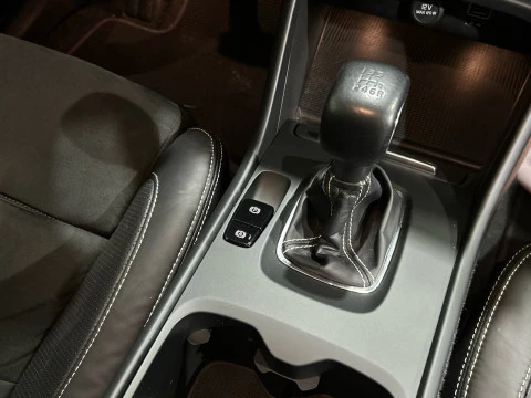 Volvo XC40 2.0 D3 R-DESIGN 150 5P