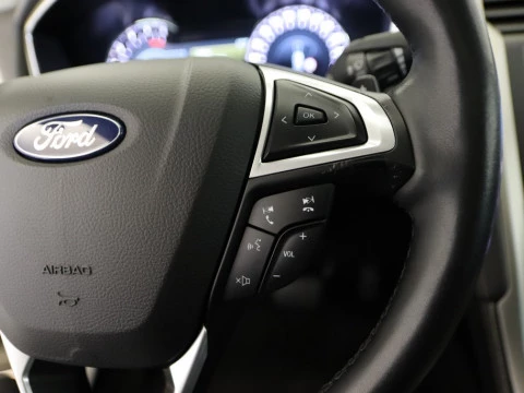 Ford MONDEO 2.0 TDCI 180 VIGNALE POWERSHIFT AWD 4P