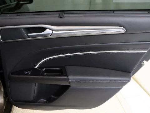 Ford MONDEO 2.0 TDCI 180 VIGNALE POWERSHIFT AWD 4P