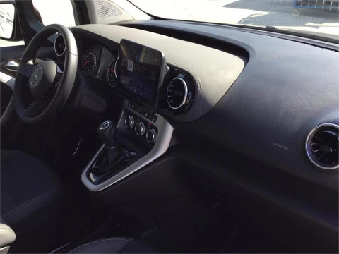 Mercedes-Benz Clase T 180 d