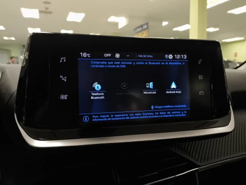 Peugeot 208 PureTech 100 Allure 75 kW (100 CV)