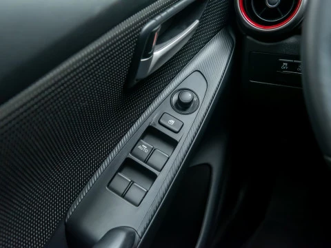 Mazda2 e-SKYACTIV G 66kW (90CV) Homura