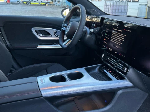 Mercedes-Benz CLA  250+ con tecnologia EQ