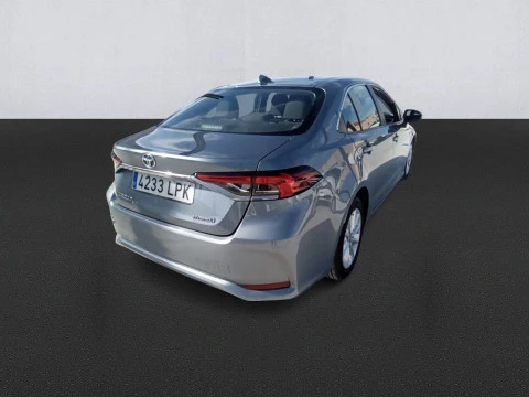 Toyota Corolla 1.8 125H BUSINESS P E-CVT SEDAN Rueda Re