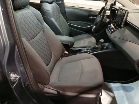 Toyota Corolla 1.8 125H BUSINESS P E-CVT SEDAN Rueda Re