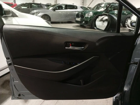 Toyota Corolla 1.8 125H BUSINESS P E-CVT SEDAN Rueda Re