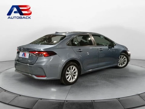 Toyota Corolla 1.8 125H BUSINESS P E-CVT SEDAN Rueda Re
