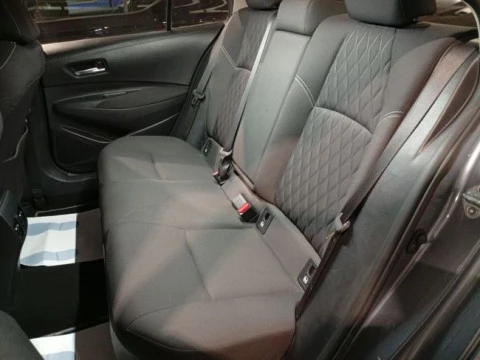 Toyota Corolla 1.8 125H BUSINESS P E-CVT SEDAN Rueda Re