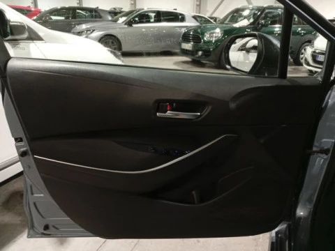 Toyota Corolla 1.8 125H BUSINESS P E-CVT SEDAN Rueda Re