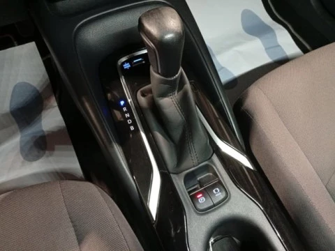 Toyota Corolla 1.8 125H BUSINESS P E-CVT SEDAN Rueda Re