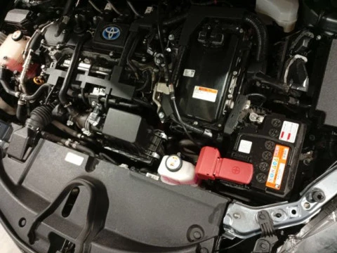 Toyota Corolla 1.8 125H BUSINESS P E-CVT SEDAN Rueda Re