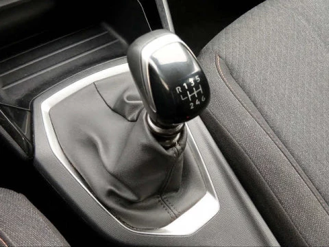 Peugeot 208 PureTech 100 Style 75 kW (100 CV)