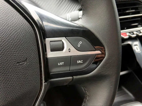 Peugeot 208 PureTech 100 Style 75 kW (100 CV)