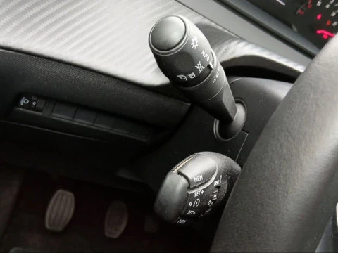 Peugeot 208 PureTech 100 Style 75 kW (100 CV)