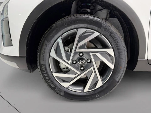 Hyundai Bayon 1.0 TGDI 74kW (100CV) 48V XLS