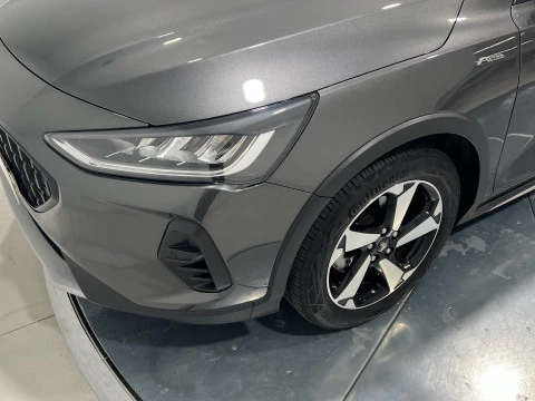 Ford Focus 1.0 Ecoboost MHEV 114kW Active X