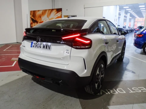 Citroën C4 Hybrid 100 e-DCS6 You