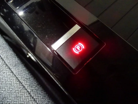 Citroën C4 Hybrid 100 e-DCS6 You