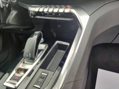 Peugeot 3008 1.5 BlueHDi 96kW S&S Allure Pack EAT8