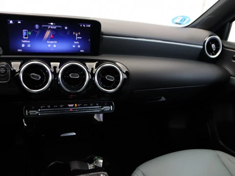 Mercedes-Benz A-CLASS CLASE A 250 E PHEV DCT 5P