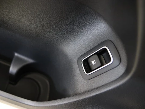 Mercedes-Benz A-CLASS CLASE A 250 E PHEV DCT 5P