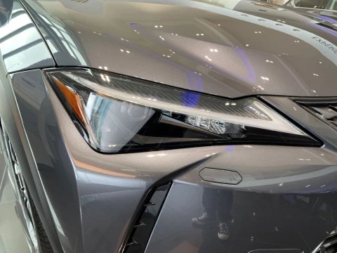 Lexus UX 2.0 300h UX Plus