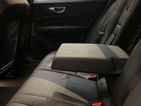 Volvo V60 familiar 2.0 B4 D INSCRIPTION AUTO 5P