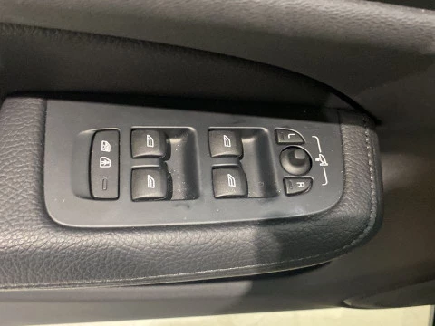 Volvo V60 familiar 2.0 B4 D INSCRIPTION AUTO 5P