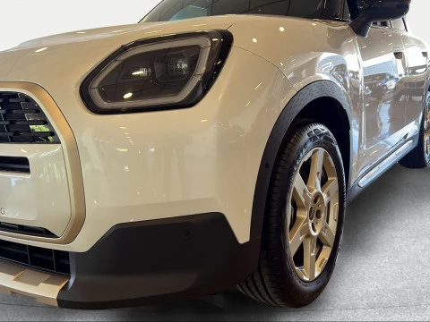MINI Countryman C