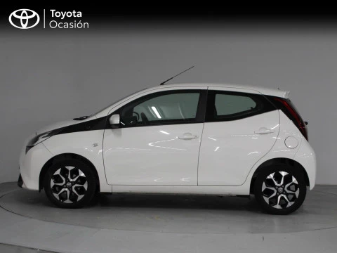 Toyota Aygo 1.0 70 x-play