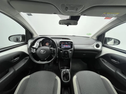 Toyota Aygo 1.0 70 x-play