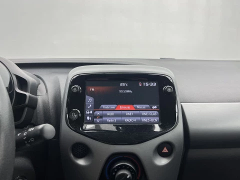 Toyota Aygo 1.0 70 x-play