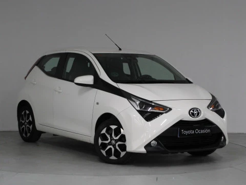 Toyota Aygo 1.0 70 x-play