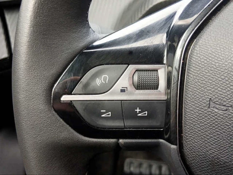 Peugeot 2008 PureTech 100 S&S Allure 75 kW (100 CV)