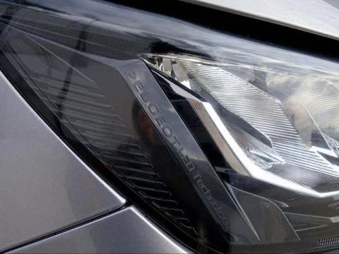 Peugeot 2008 PureTech 100 S&S Allure 75 kW (100 CV)