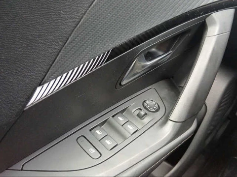 Peugeot 2008 PureTech 100 S&S Allure 75 kW (100 CV)