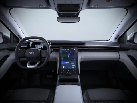 Ford Explorer EV CX740S Style R. Estándar RWD 58kWh 190CV
