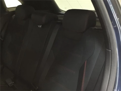 Mercedes-Benz GLA 200 D