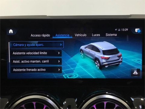 Mercedes-Benz GLA 200 D