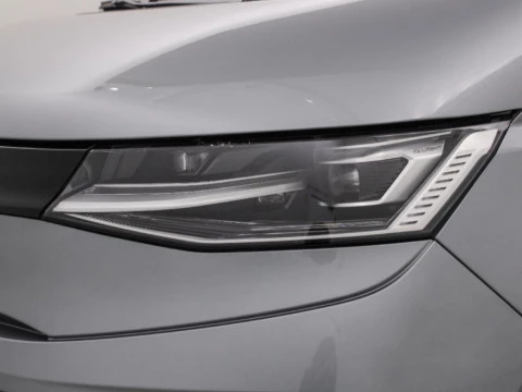 Volkswagen California CALIFORNIA BEACH TOUR 1.5 EHYBRID 130 KW (177 CV) / 85 KW (115CV) DSG 6 VEL. 4MOTION CON VOLADIZO 19,7 KWH