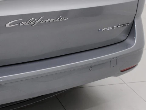 Volkswagen California CALIFORNIA BEACH TOUR 1.5 EHYBRID 130 KW (177 CV) / 85 KW (115CV) DSG 6 VEL. 4MOTION CON VOLADIZO 19,7 KWH